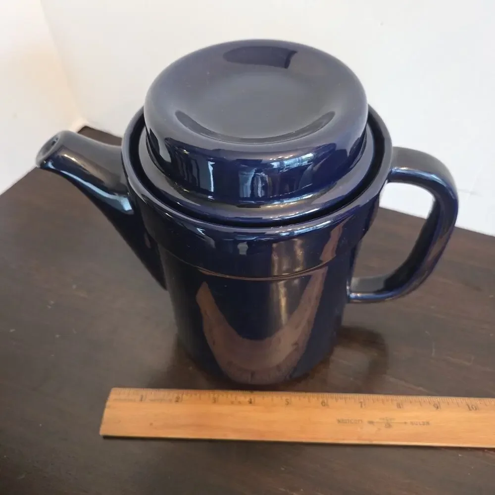 Vintage Pfaltzgraff Coffee/Tea Pot Cobalt Blue Made USA 6 Cups Item 490 Perfect
